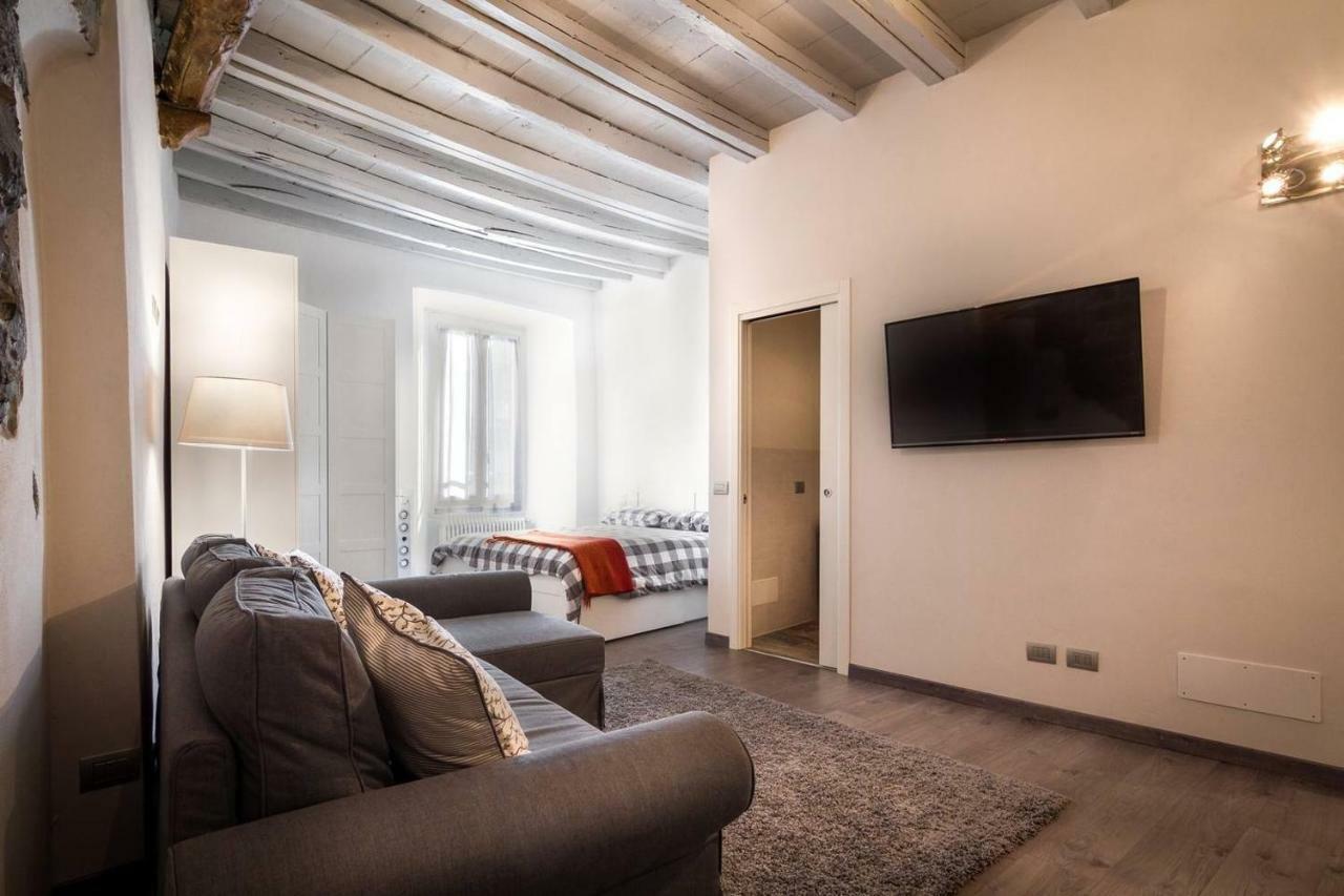 Joivy Chic Studio In Como Centre Leilighet Eksteriør bilde